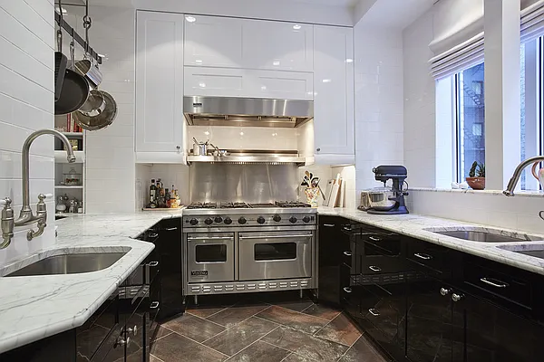 Sold by Stribling | media 15