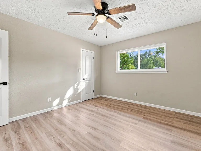 6655 S 67th East Ave — Photo 43