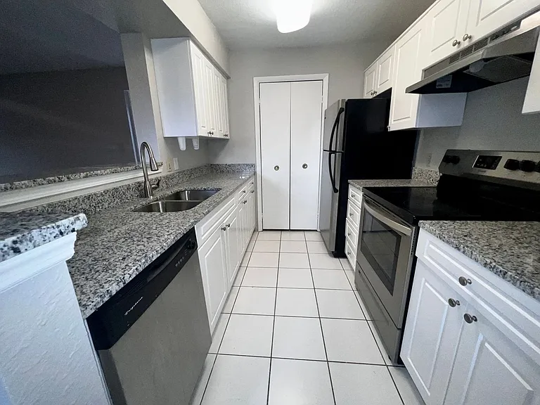 4355 Perkinshire Ln #M-104 — Photo 5