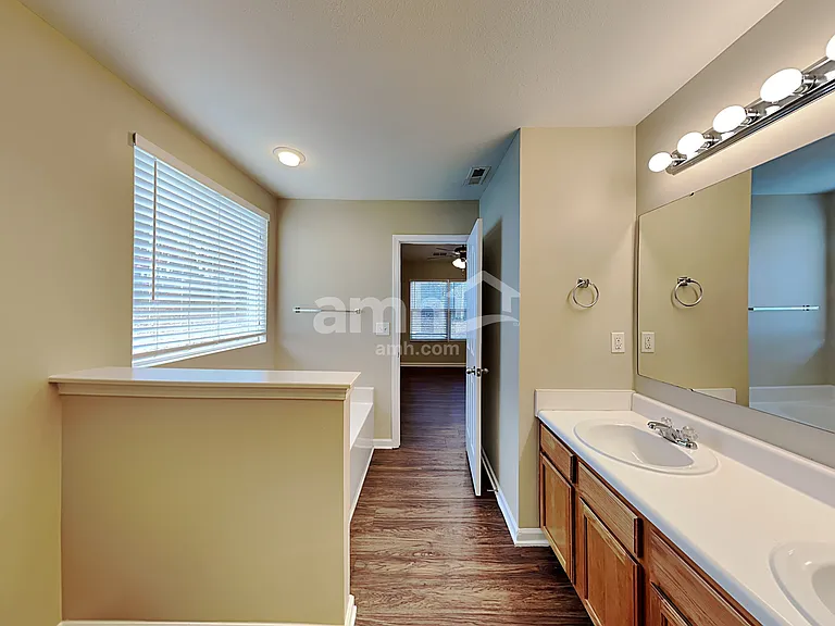 7033 Sunman Rd — Photo 9