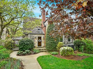 10 Nakoma Dr, Pittsburgh, PA 15228