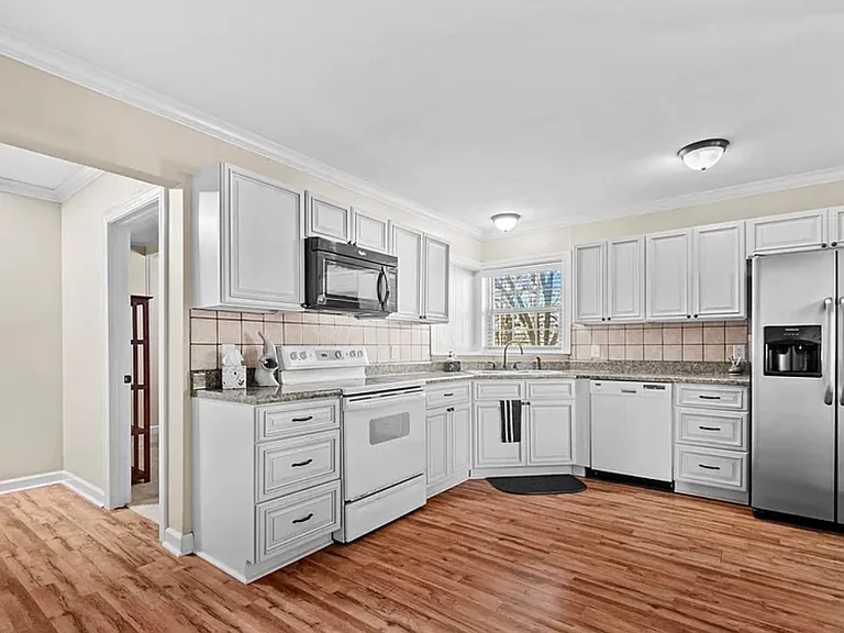 806 W Academy Ave — Photo 11