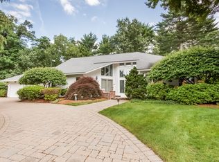 77 Tennyson Dr, Longmeadow, MA 01106