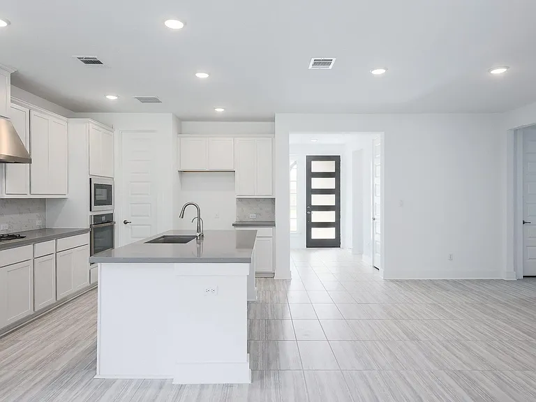 182 Yarbrough Dr — Photo 7