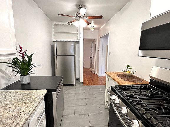 2nd image of 6602 Willoughby Ave