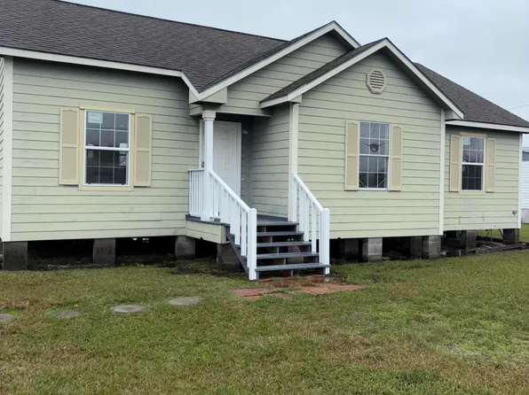 1014 Carolyn Rose Dr, Breaux Bridge, LA 70517