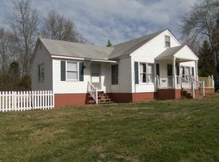 418 Tuscarora Dr, Hillsborough, NC 27278