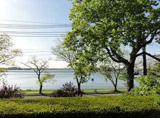 30 Boulevard, Malba, NY 11357