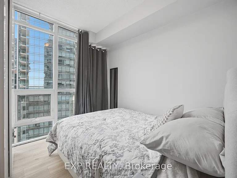 126 Simcoe St #1907 — Photo 26