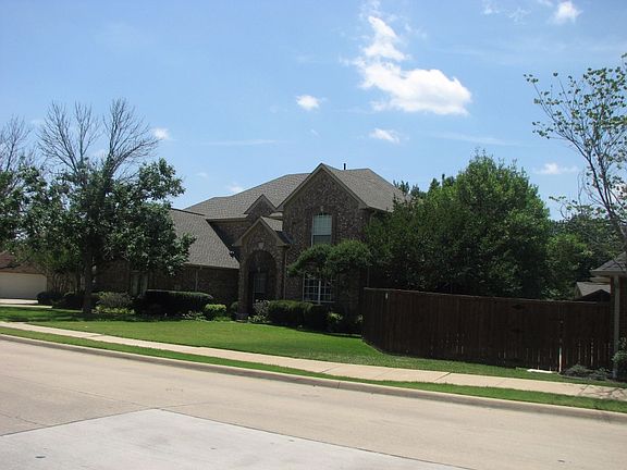 5th image of 2013 Woodhill Dr