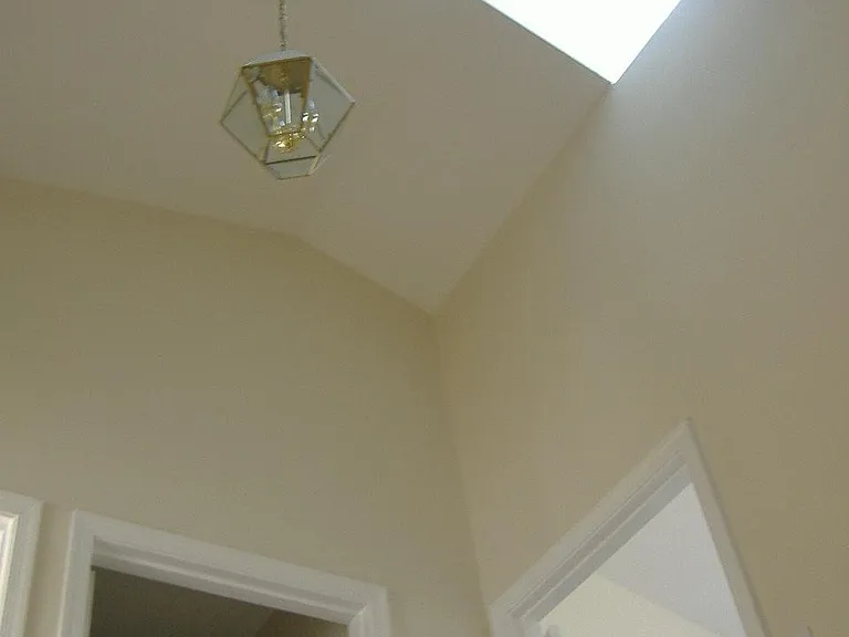 1207 Hunter Ln — Photo 5