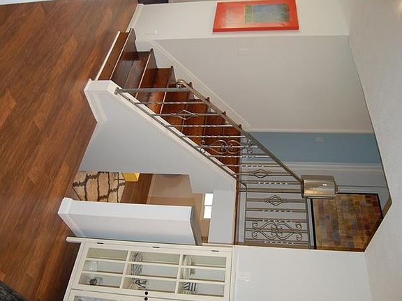 5th image of 159 Laurie Ln