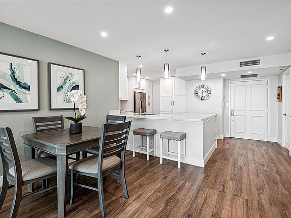 5th image of 2100 S Ocean Lane #2010