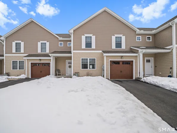 109 Old Village Circle, Windsor, CT 06095