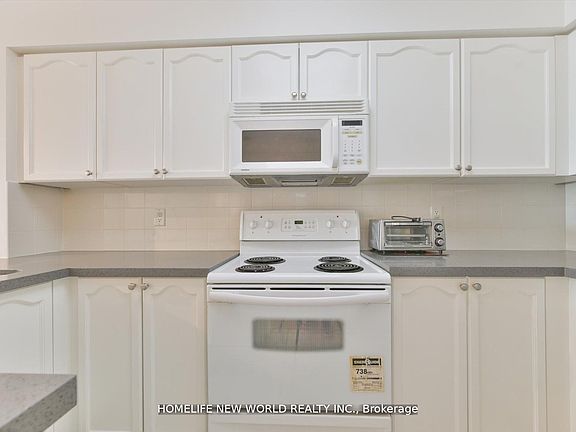 5th image of 21 Hillcrest Ave #607