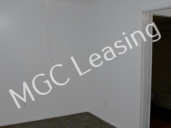 4th image of 303 SE Grand Ave #4