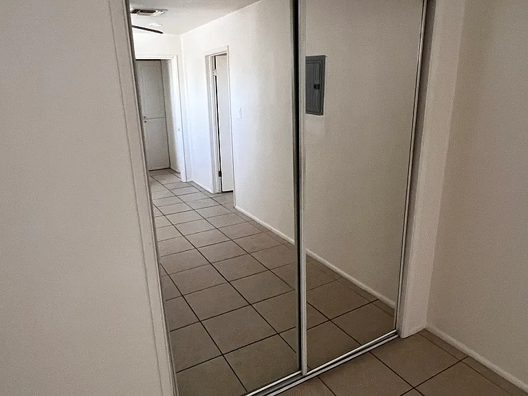 4430 N 8th Ave #8 — Photo 18