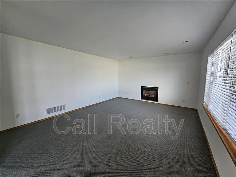 1021 N Malvern Rd — Photo 18