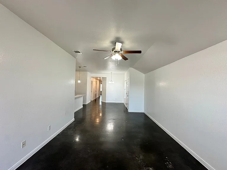 4507 Skyflower Ln — Photo 34