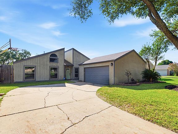 2nd image of 2211 Kinbrook Dr
