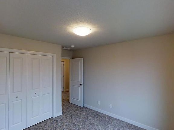 5th image of 617 Lincoln St NE