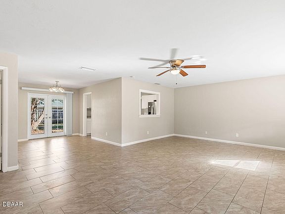 3rd image of 1109 Dougherty St