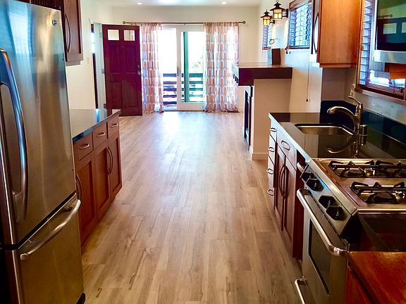 3rd image of 108 Breeze Ave APT A