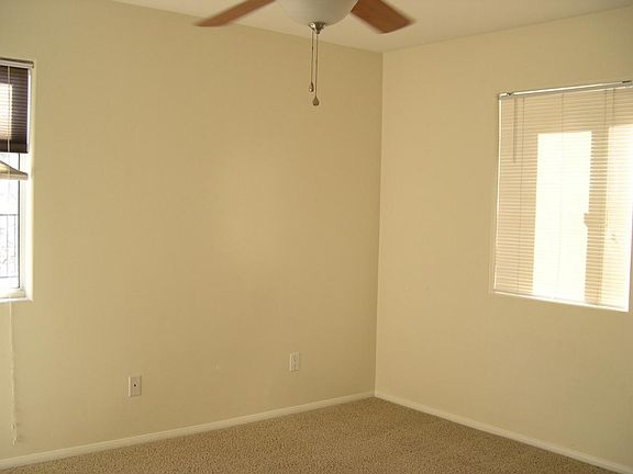 5th image of 3250 Foothill Dr APT 5