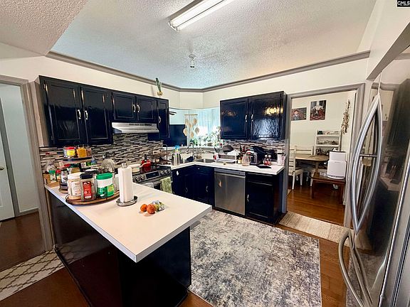 2nd image of 113 Chippenham Cir
