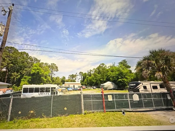 1073 Olive St, Fernandina Beach, FL 32034