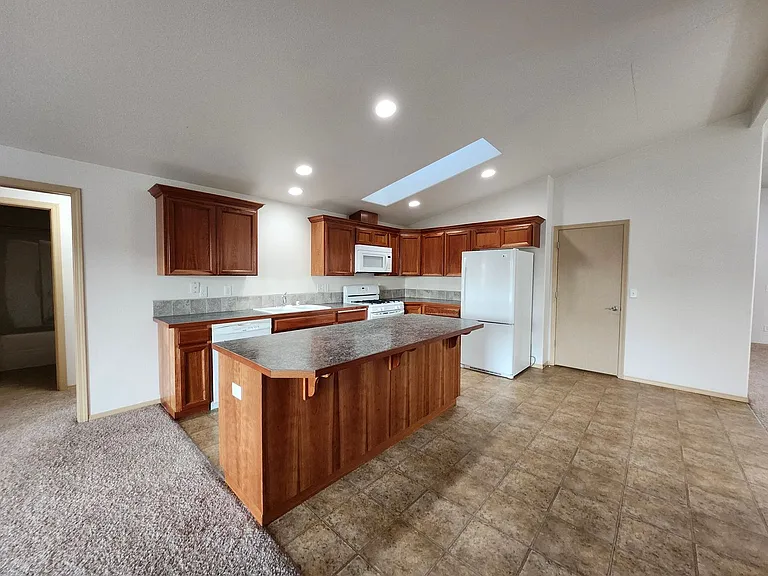 5811 Austin Ct — Photo 6