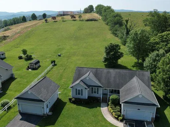926 Old Ebenezer Rd, Marion, VA 24354
