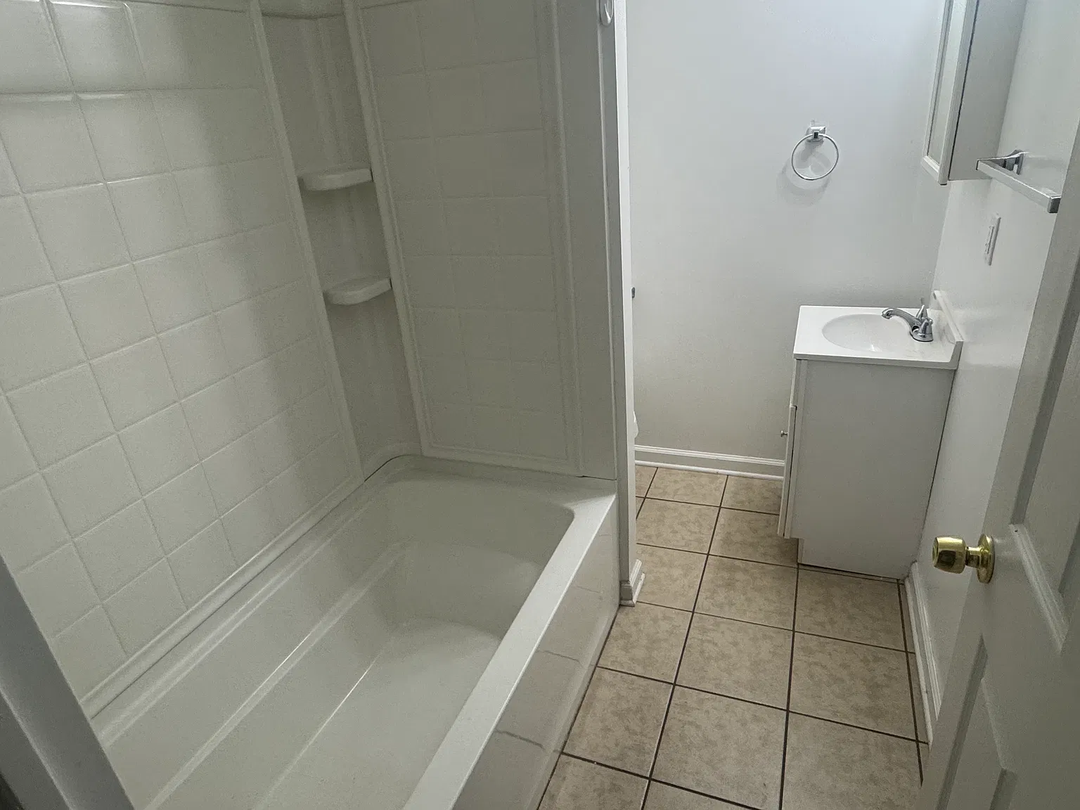 1 bed, $1,000 — Photo 3