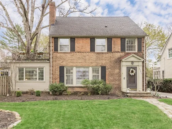 2721 Berkshire Rd, Cleveland Heights, OH 44106