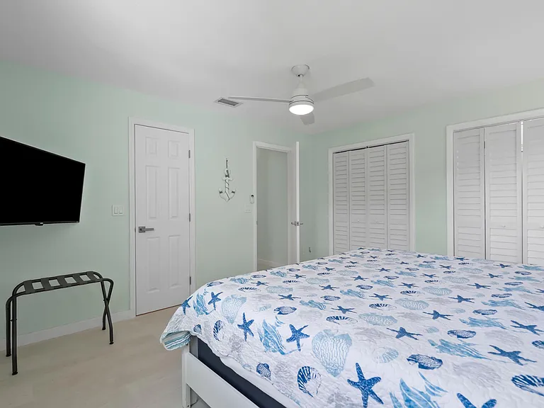 670 Hernando St #A — Photo 7