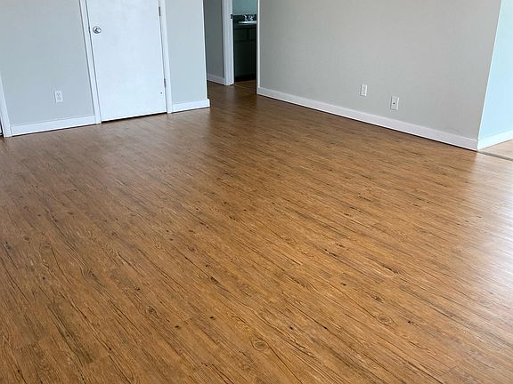 4th image of 2328 W Foothills Dr APT 2