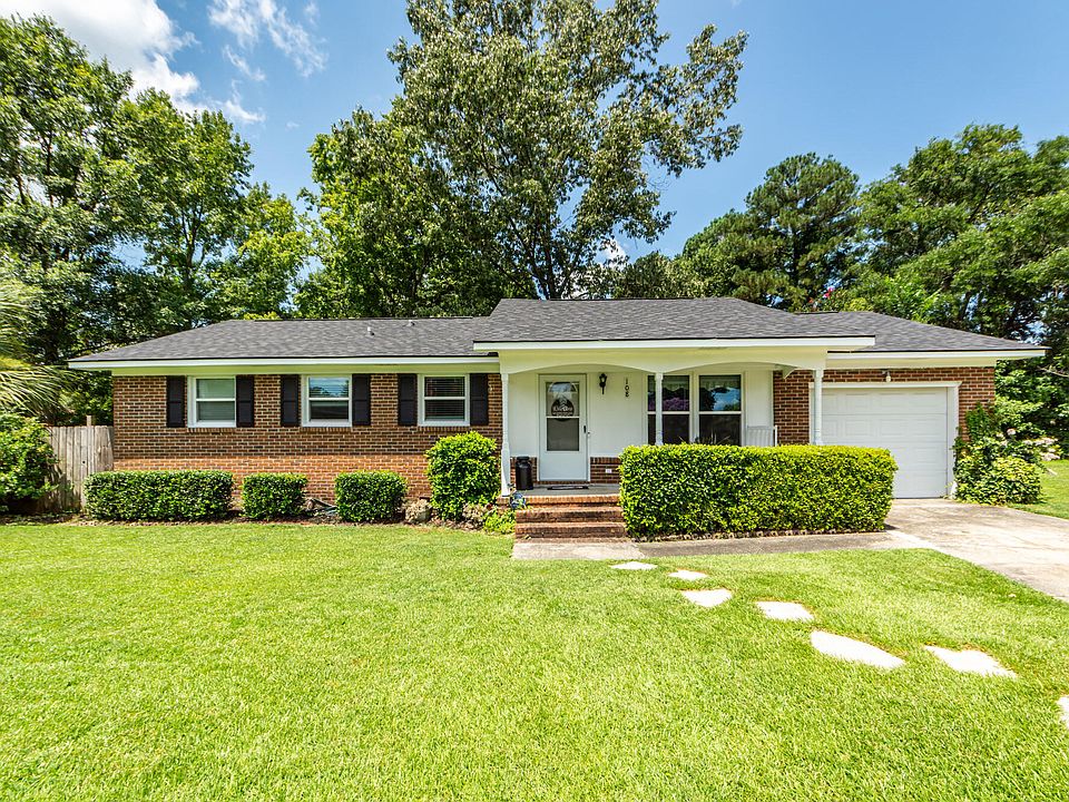 1st image of 108 Stanford Ct