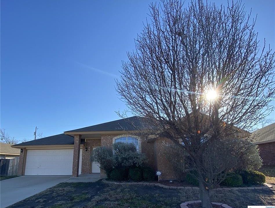 1st image of 3800 Foxglove Ln
