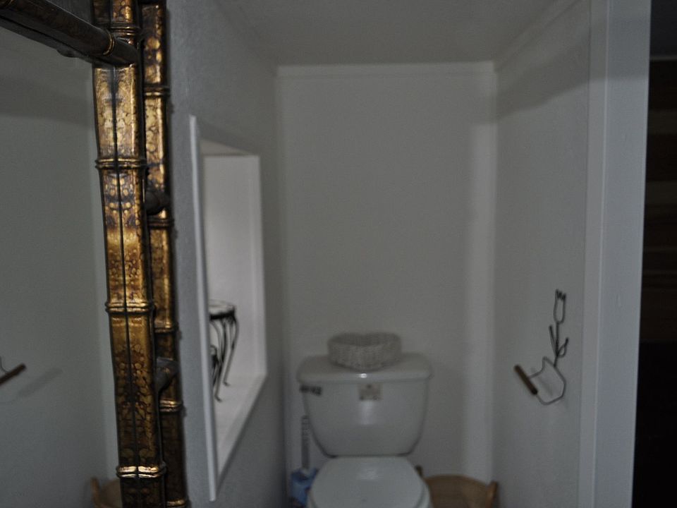 2nd image of 651 S 1st Ave