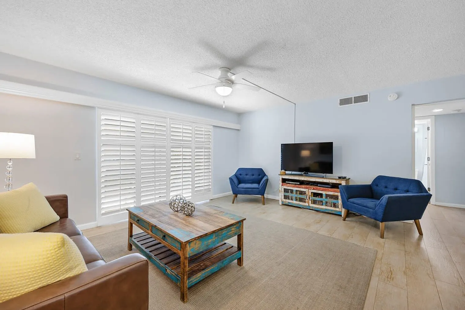 2 bed, 2.0 bath, $7,774 — Photo 2