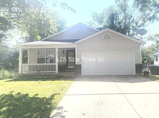 428 New York St, Saint Louis, MO 63122