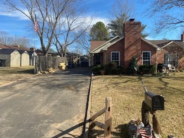 522 Westgate Blvd, Murfreesboro, TN 37128