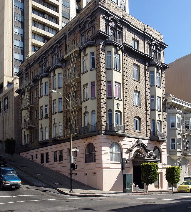 1st image of 1096 Pine St APT 106