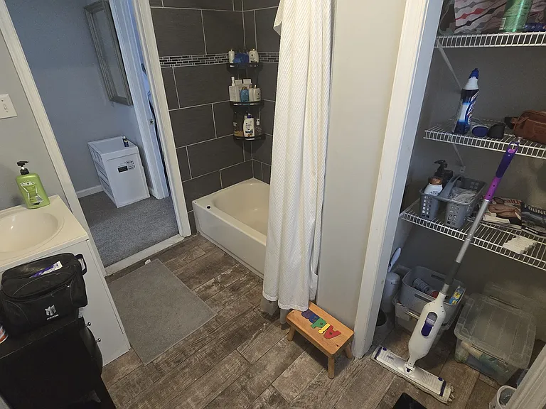4709 Fowler St — Photo 20