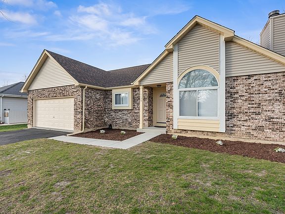 3rd image of 1135 Newcastle Ln