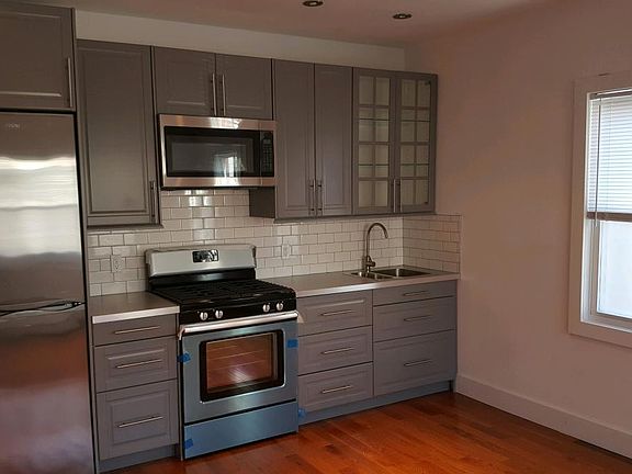 3rd image of 2519 Far Rockaway Blvd