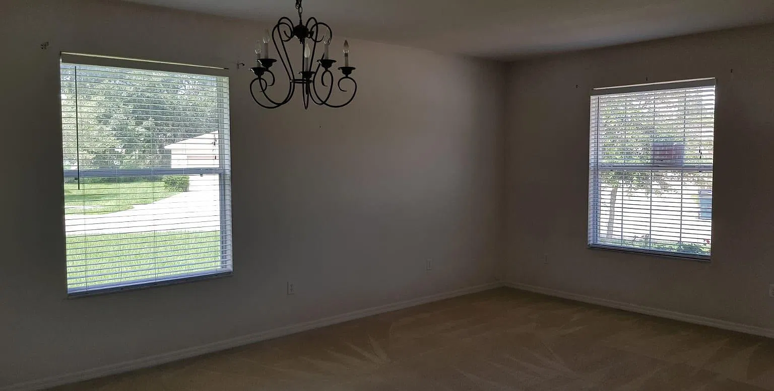 3 bed, 1986 sqft, $2,295 — Photo 4
