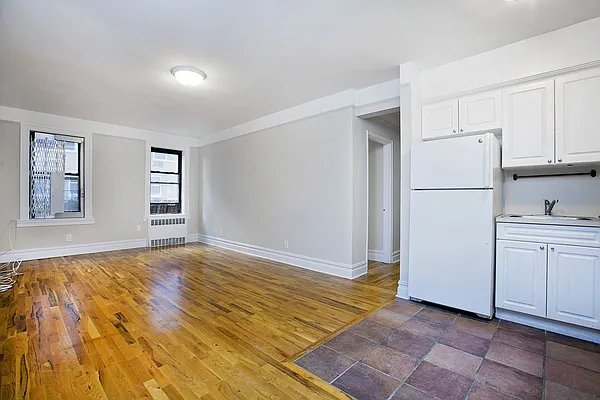 Rented by Waldstar Real Estate LLC | media 42