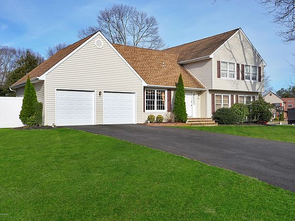 3rd image of 791 High Meadow Dr