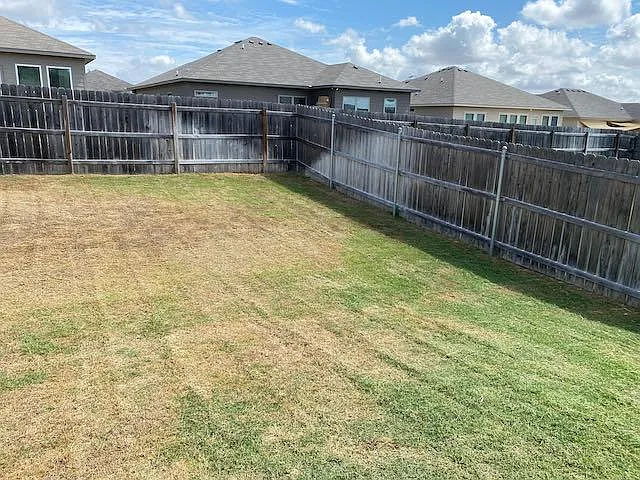 2406 Petersburg Ln — Photo 8